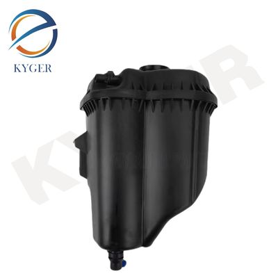 Mua 1713 8621 092 Plastic Auto Car Engine Coolant Reservoir Expansion Tank 17138621092 For BMW X5 X6 E70 E71 E72 sản xuất trực tuyến